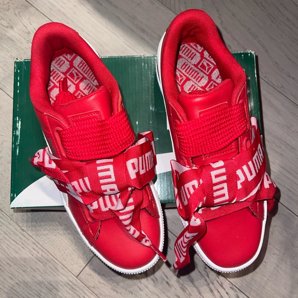 Women’s Sz 5.5 PUMA Basket Red - 36408203